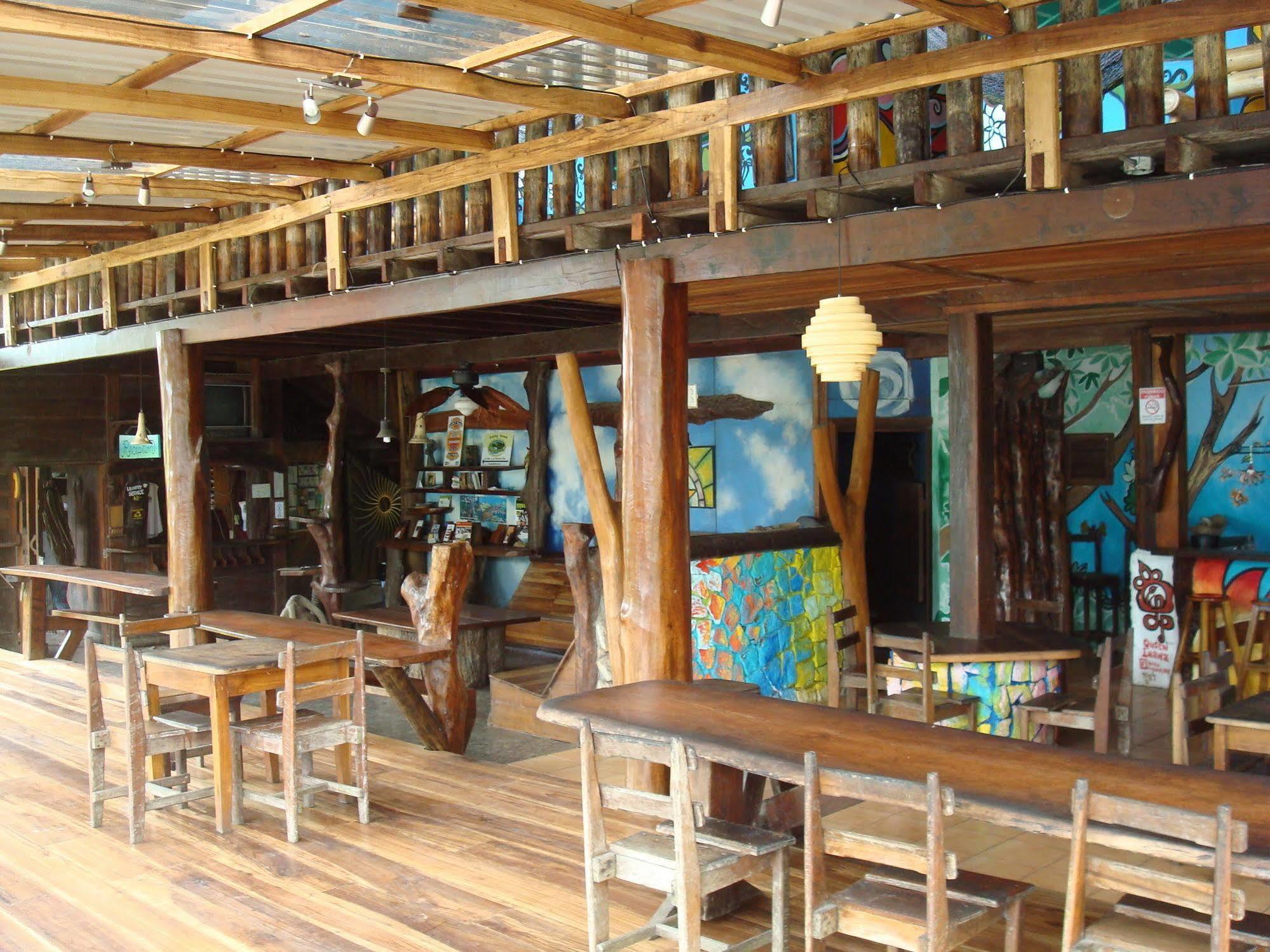 Playa Negra Brewing Beachfront Hotel Puerto Viejo de Talamanca Екстер'єр фото